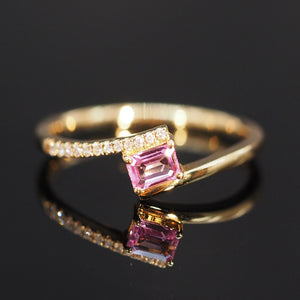 The Pink Sapphire Diamond Swirl Ring