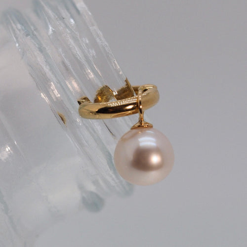 Dangling Akoya Pearl Ear Cuff (M) with Japan Cert