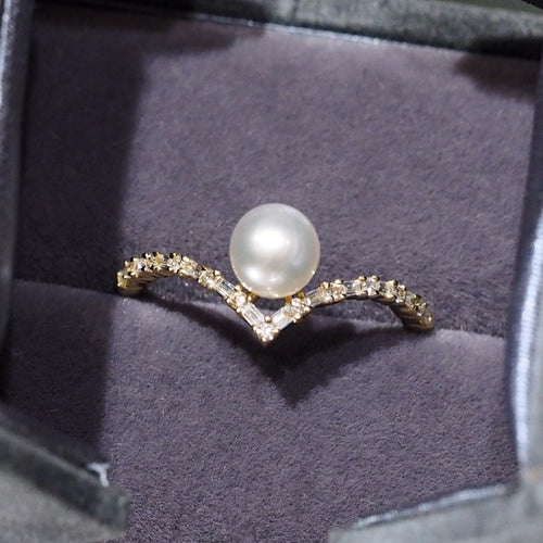 The Pearl Venus Ring