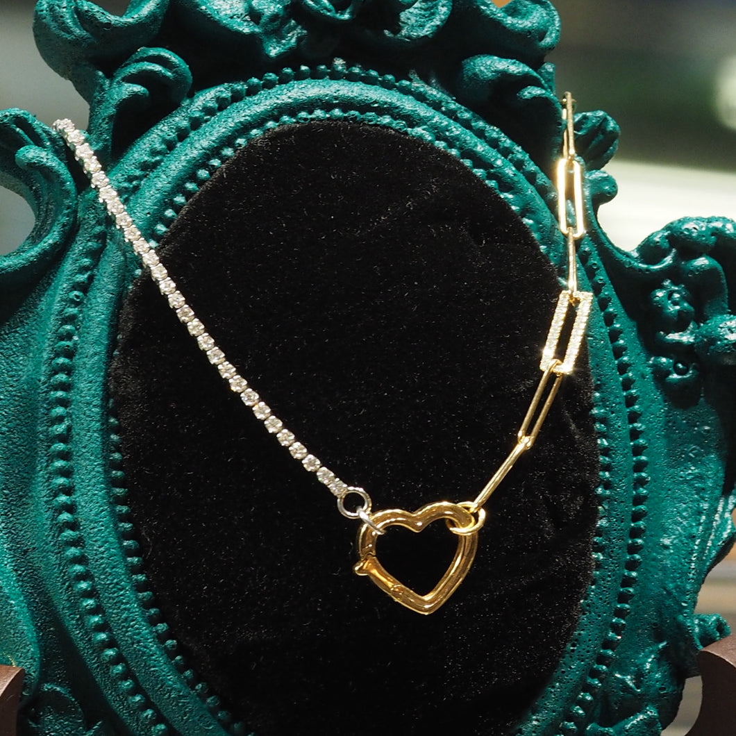 The Golden Heart Buckle Diamond Link Chain Necklace