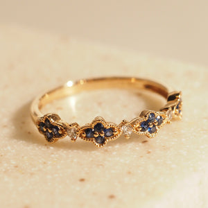The Blue Sapphire Clover Ring