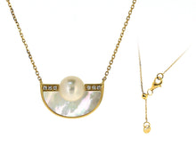 Load image into Gallery viewer, The Pearl Catcher Necklace